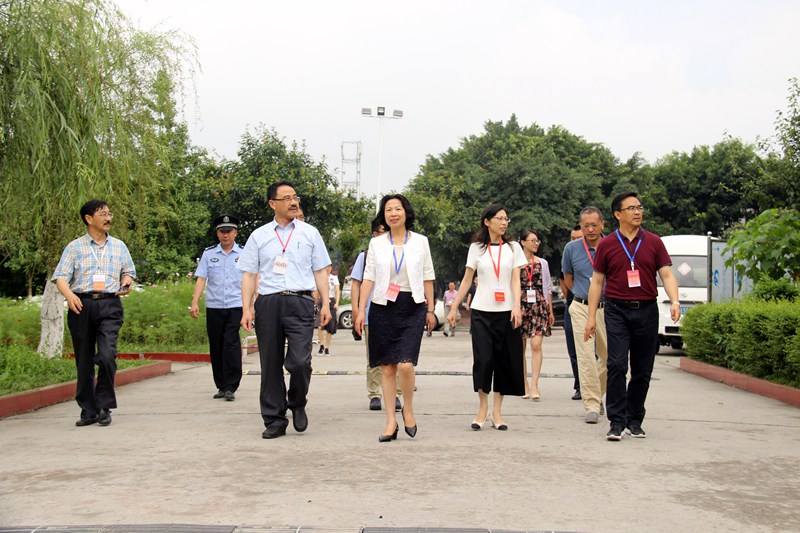 郭捷副市長一行在更生考點巡考 (4).JPG