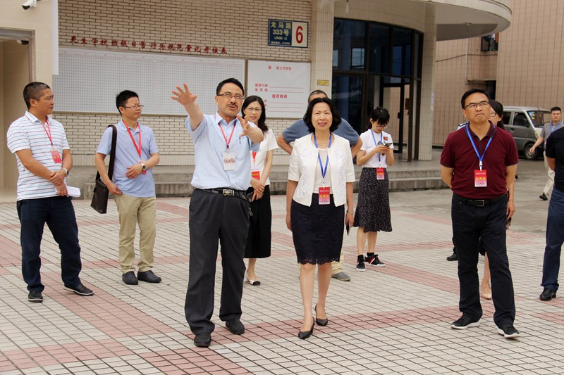 郭捷副市長一行在更生考點巡考 (9).JPG