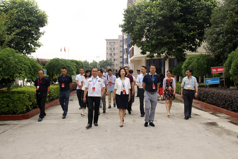 郭捷副市長一行在更生考點巡考 (6).JPG